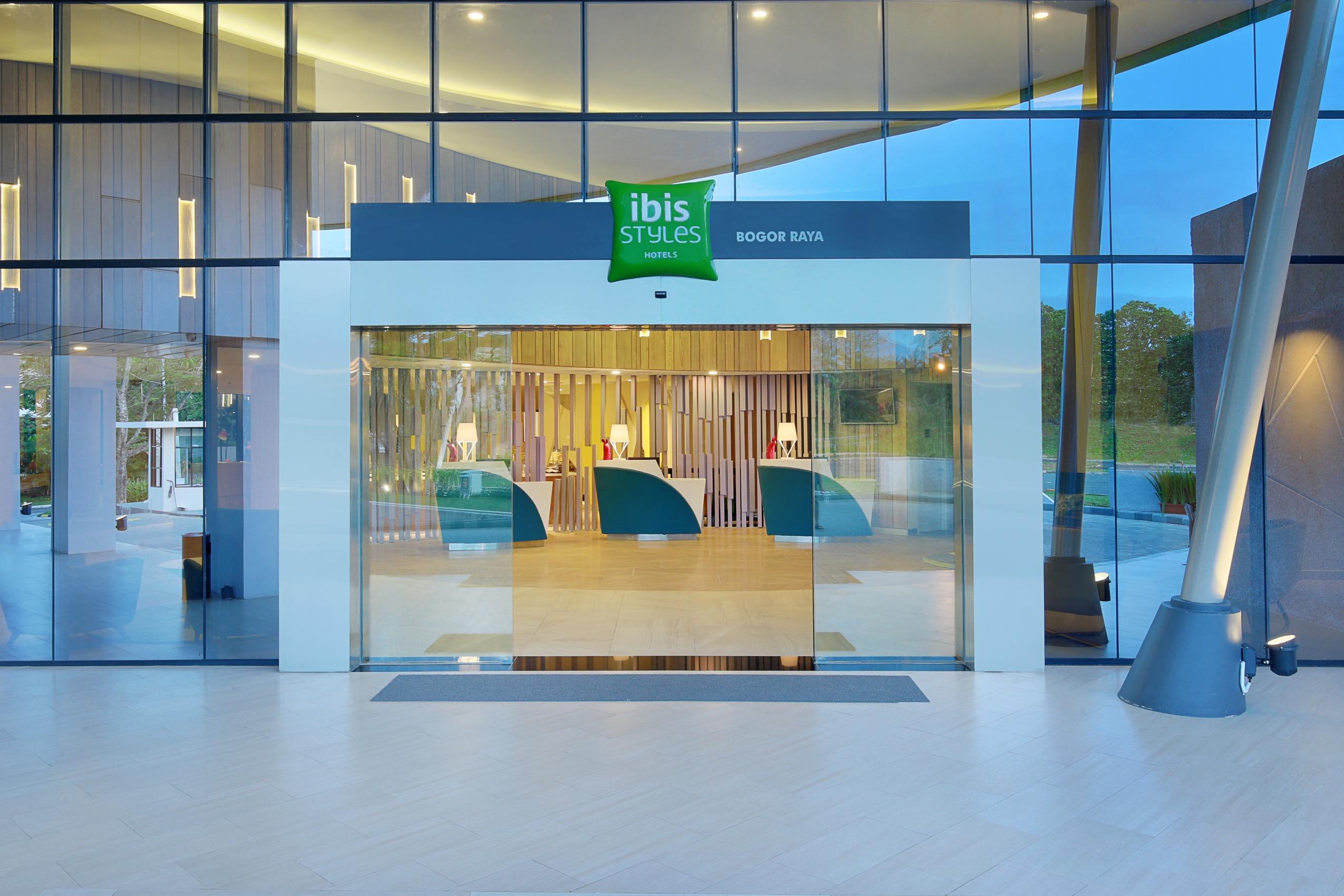 Hotel Ibis Styles Bogor Raya Exterior foto