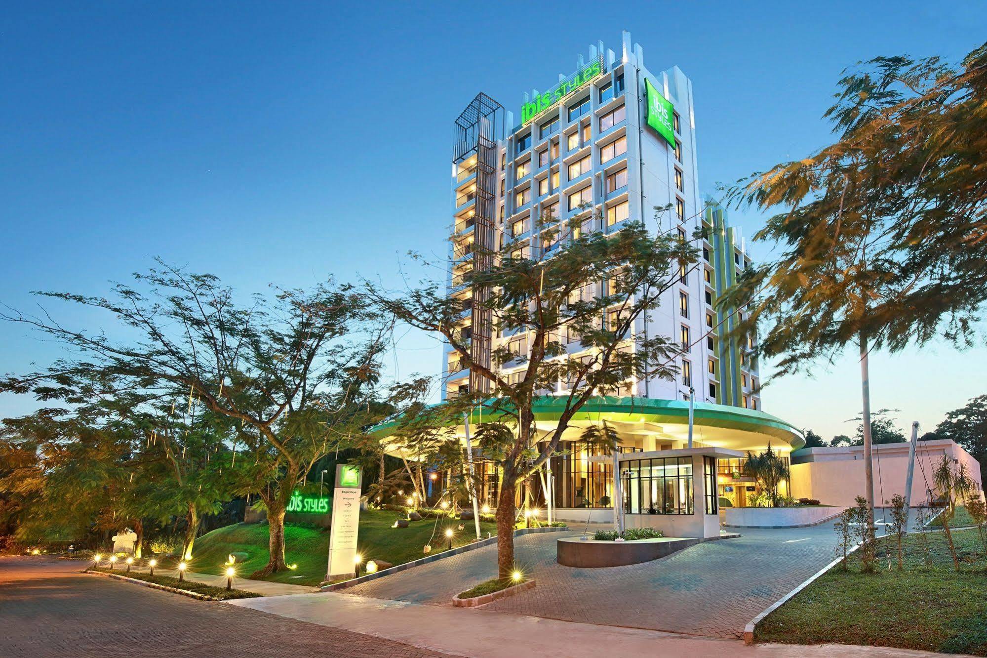 Hotel Ibis Styles Bogor Raya Exterior foto
