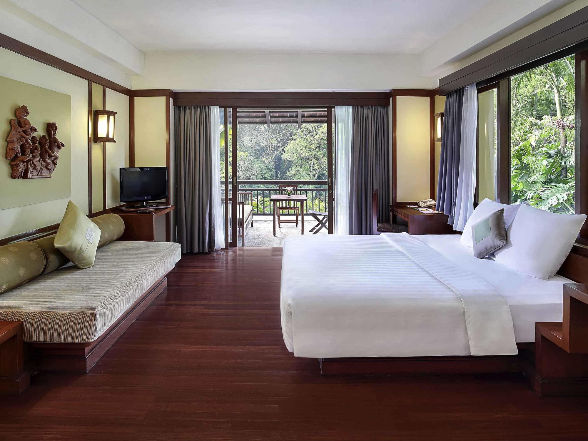 Hotel Ibis Styles Bogor Raya Exterior foto