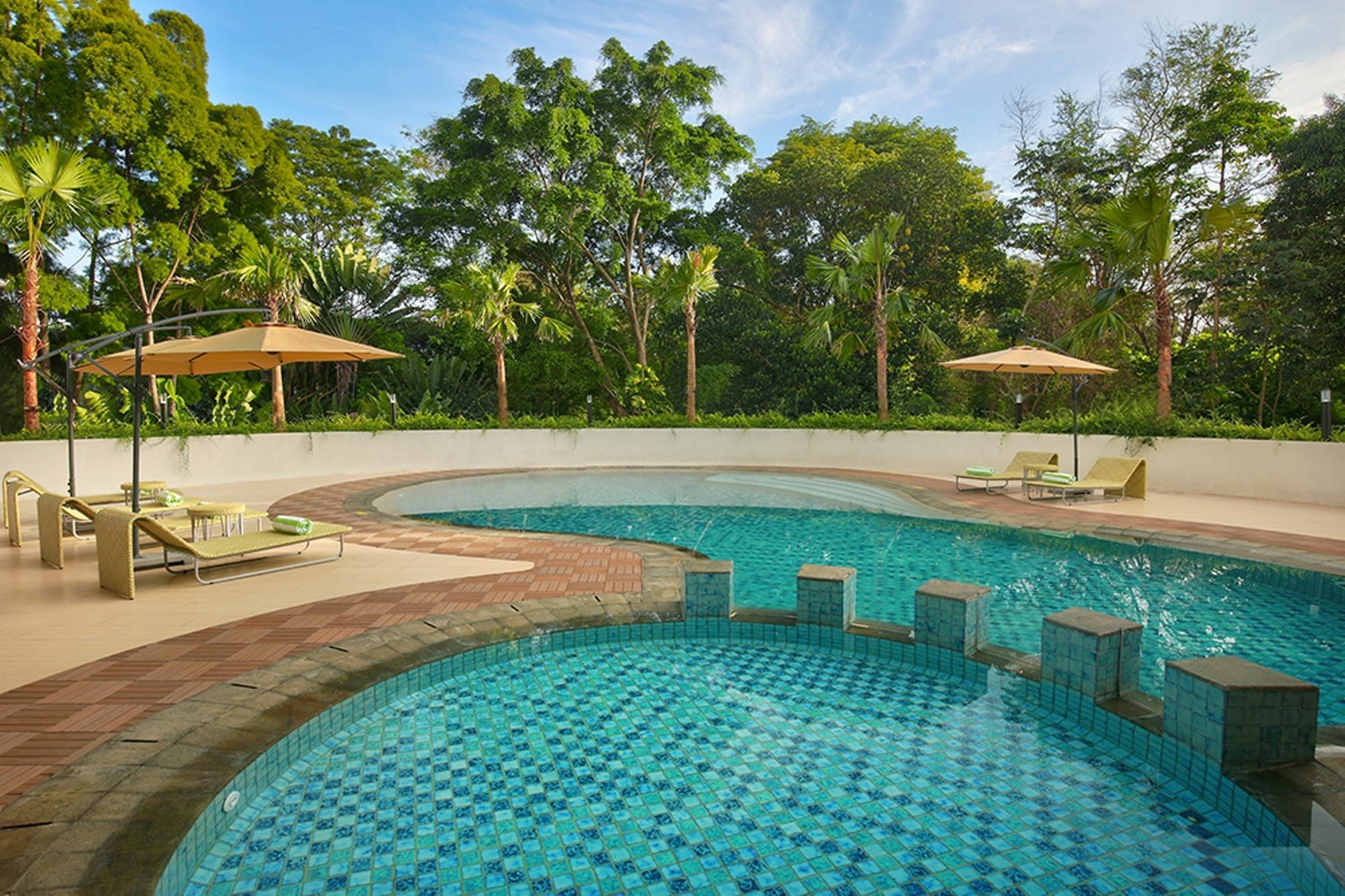 Hotel Ibis Styles Bogor Raya Exterior foto
