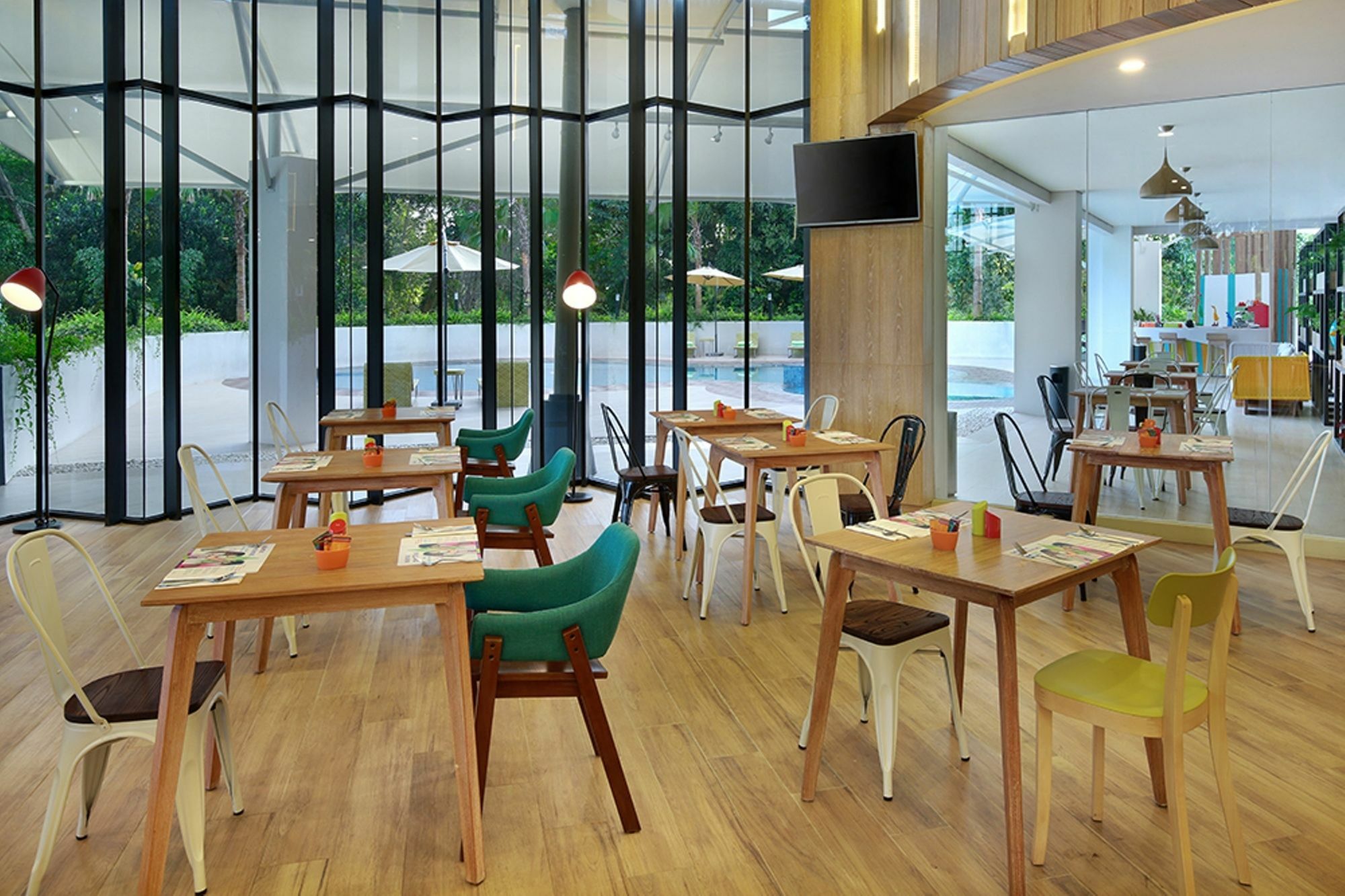 Hotel Ibis Styles Bogor Raya Exterior foto
